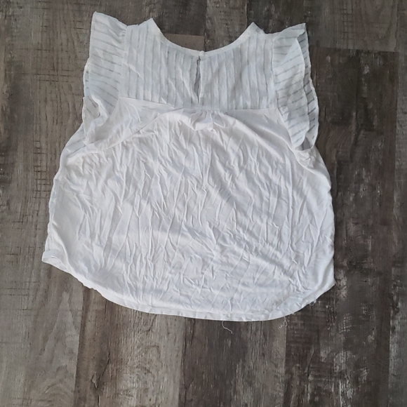 Floral white top - Picture 2 of 3